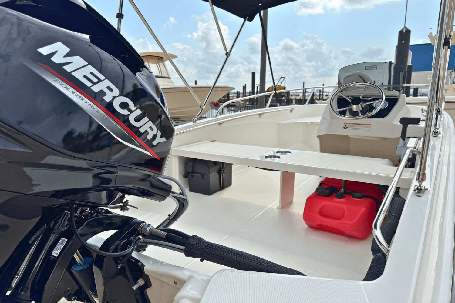 Slide: The Image of Boston Whaler 130 Super Sport 2025 - 6