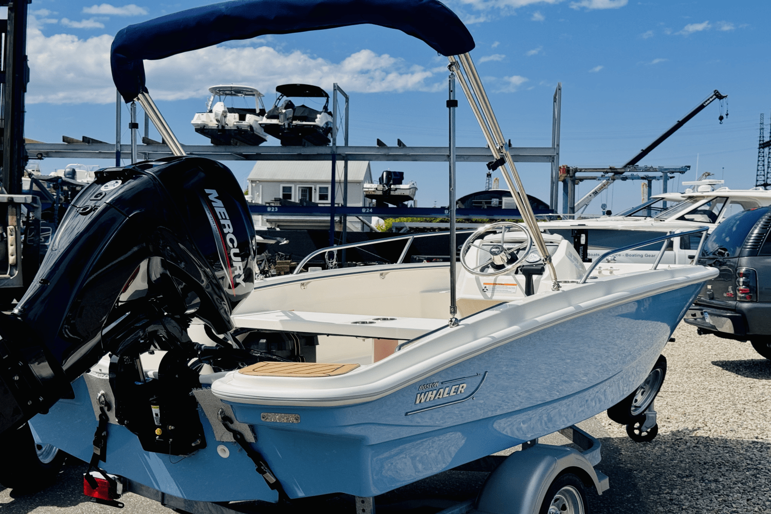 Slide: The Image of Boston Whaler 130 Super Sport 2025 - 6