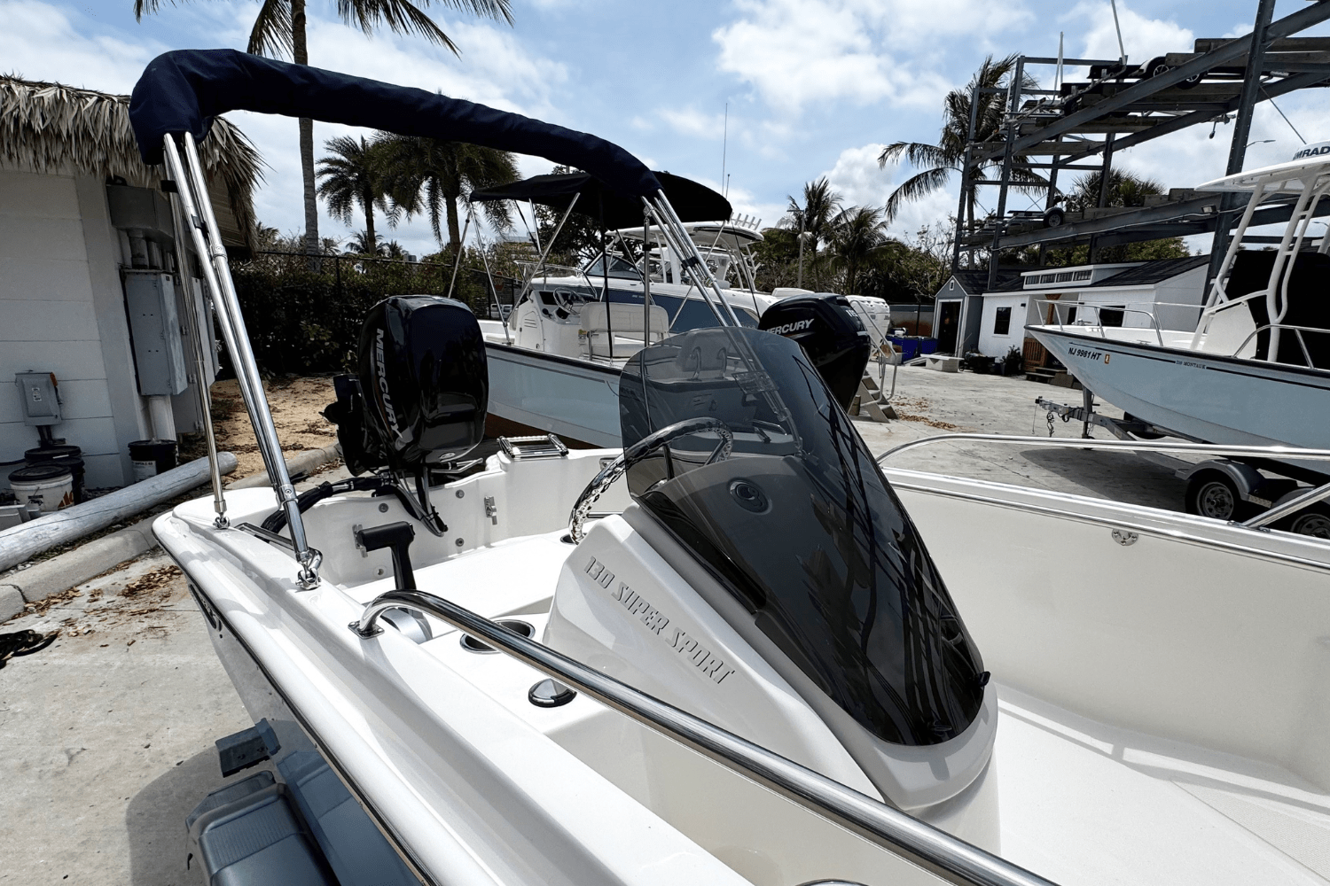 Slide: The Image of Boston Whaler 130 Super Sport 2025 - 8