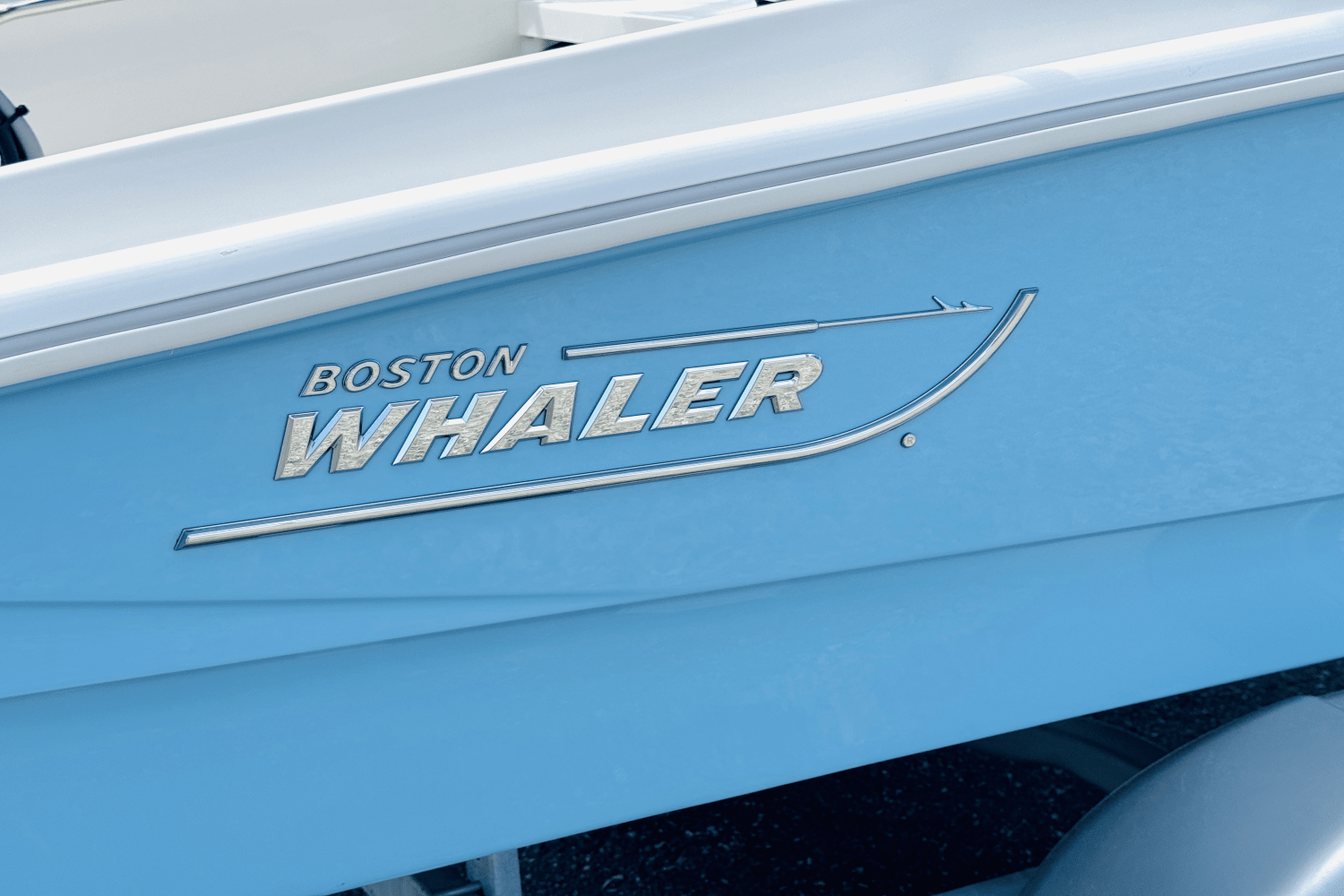 Slide: The Image of Boston Whaler 130 Super Sport 2025 - 8