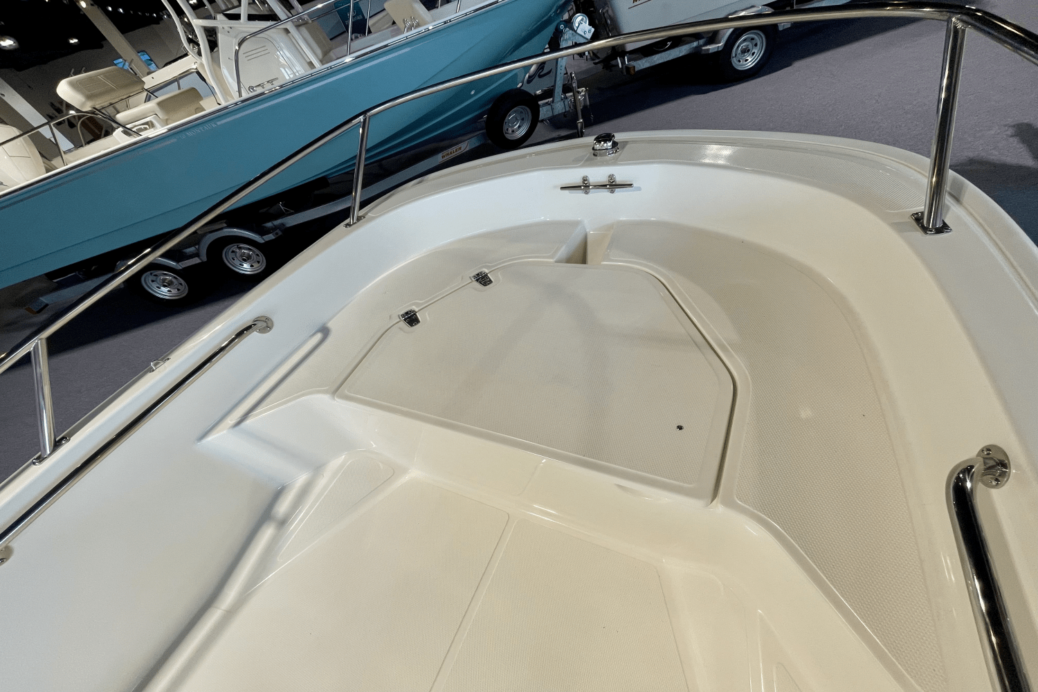 Slide: The Image of Boston Whaler 130 Super Sport 2025 - 8