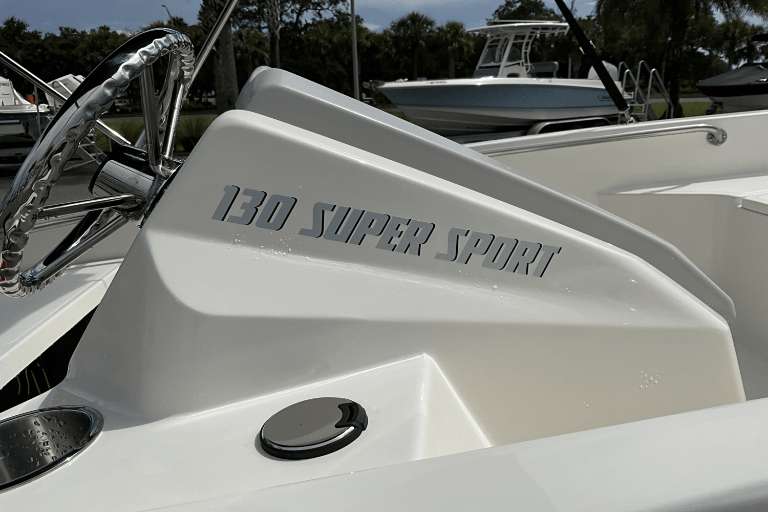 Slide: The Image of Boston Whaler 130 Super Sport 2026 - 16