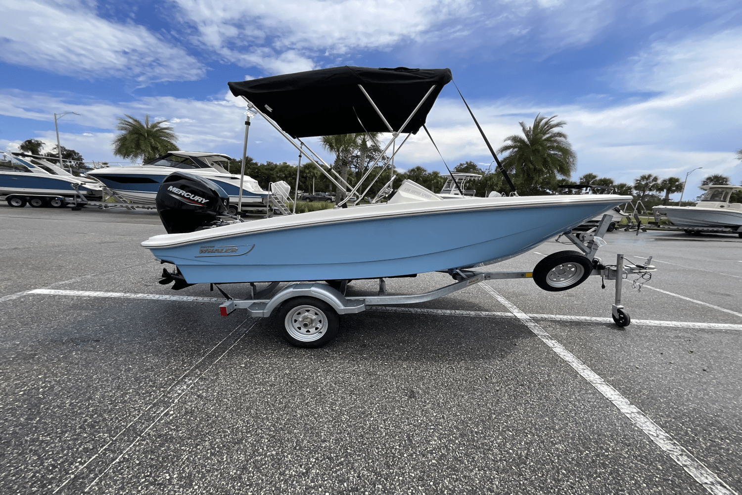 Slide: The Image of Boston Whaler 130 Super Sport 2026 - 9
