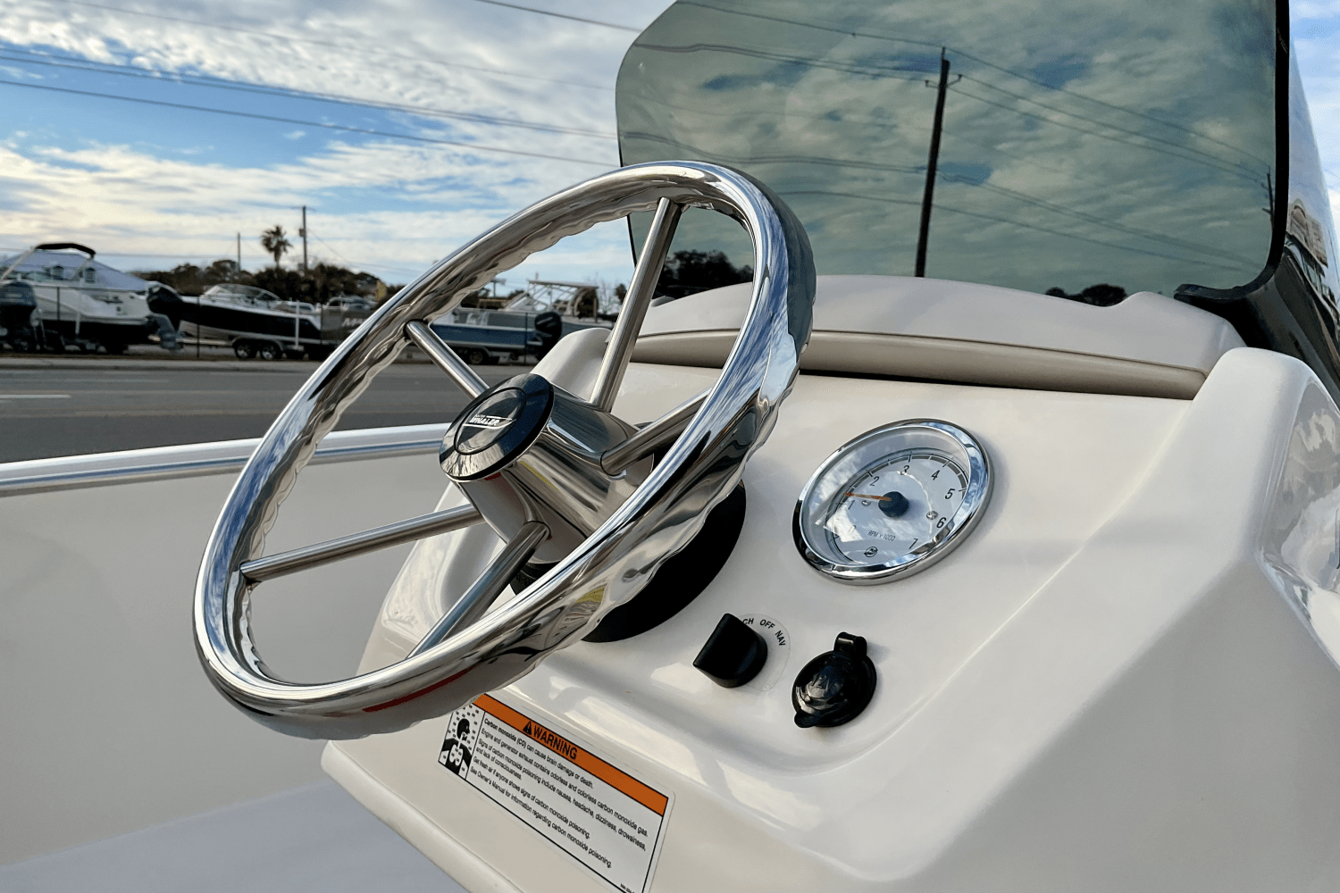 Slide: The Image of Boston Whaler 13 SUPER SPORT 2024 - 6