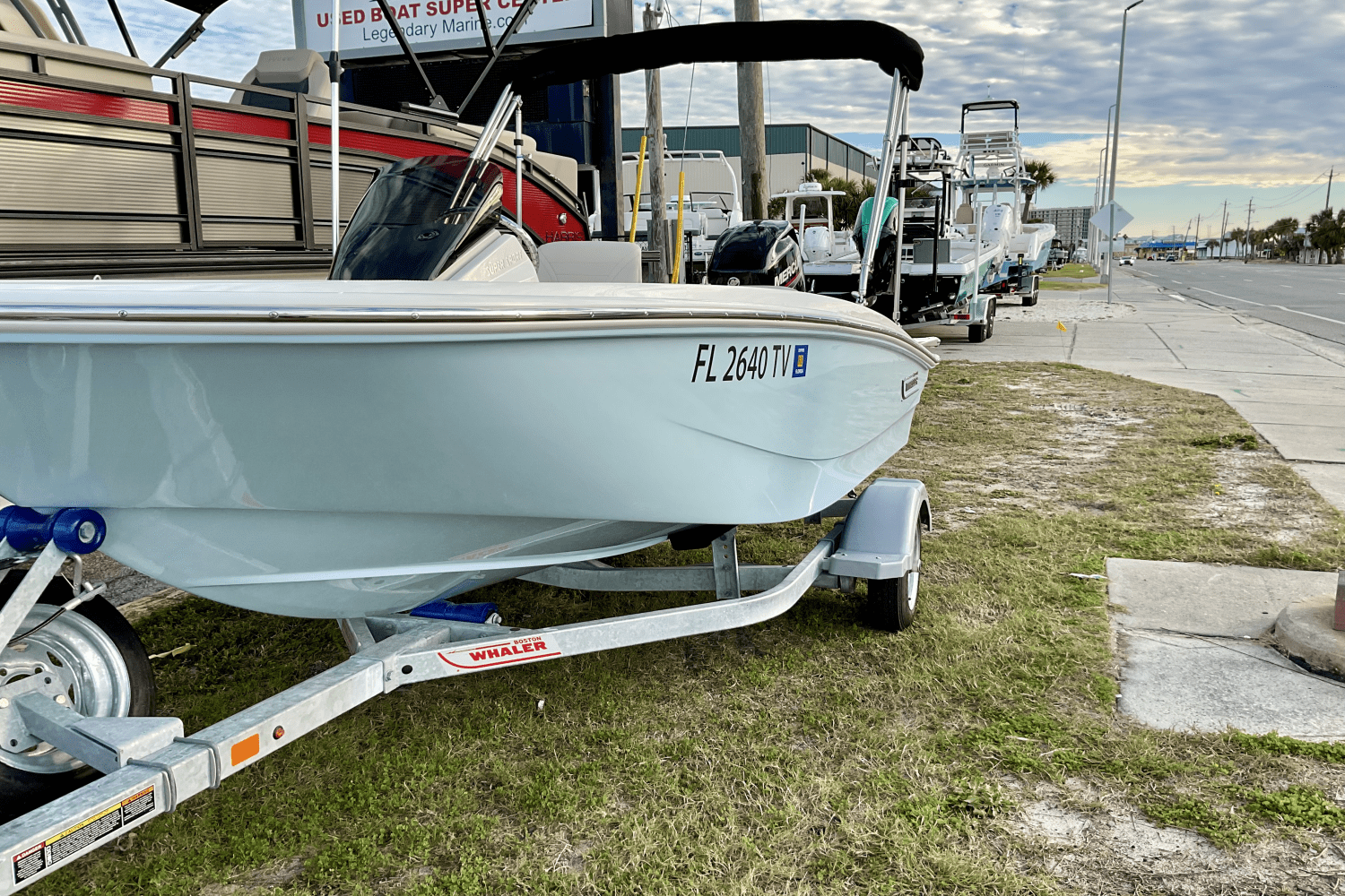 Slide: The Image of Boston Whaler 13 SUPER SPORT 2024 - 9