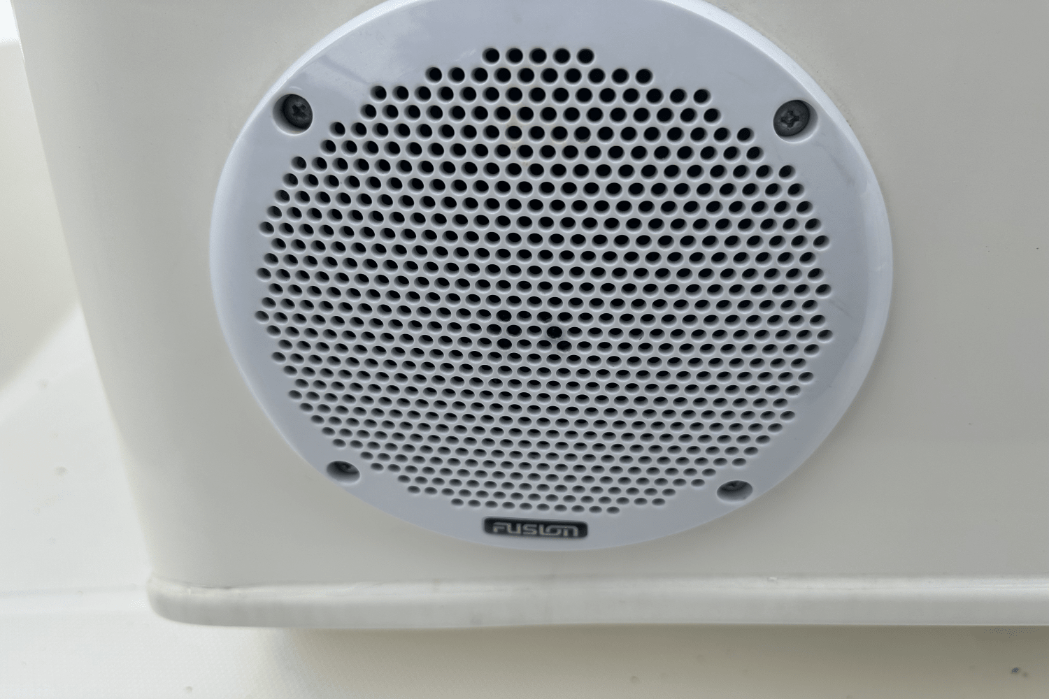 Slide: The Image of Boston Whaler 150 MONTAUK 2021 - 10