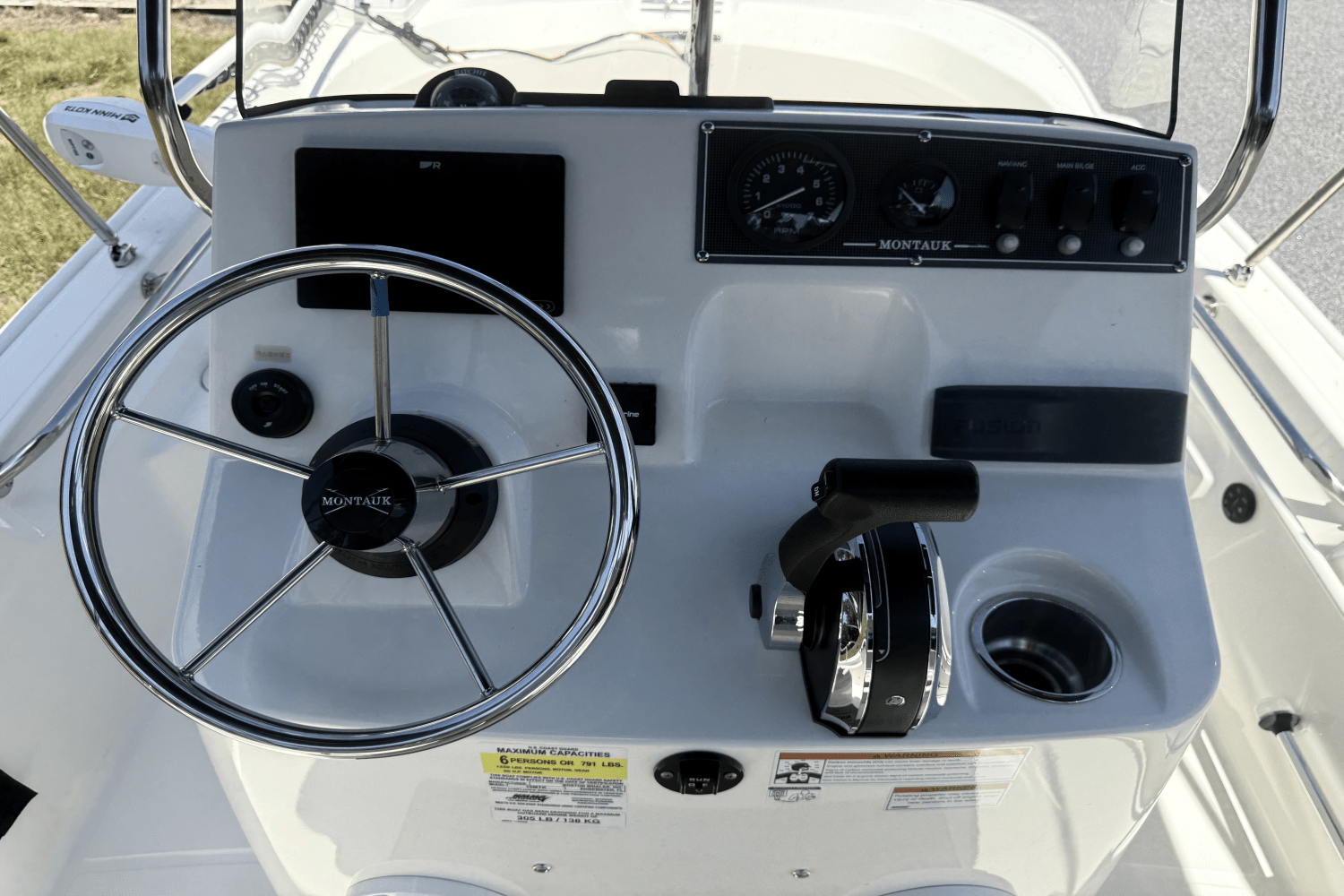 Slide: The Image of Boston Whaler 150 MONTAUK 2021 - 22