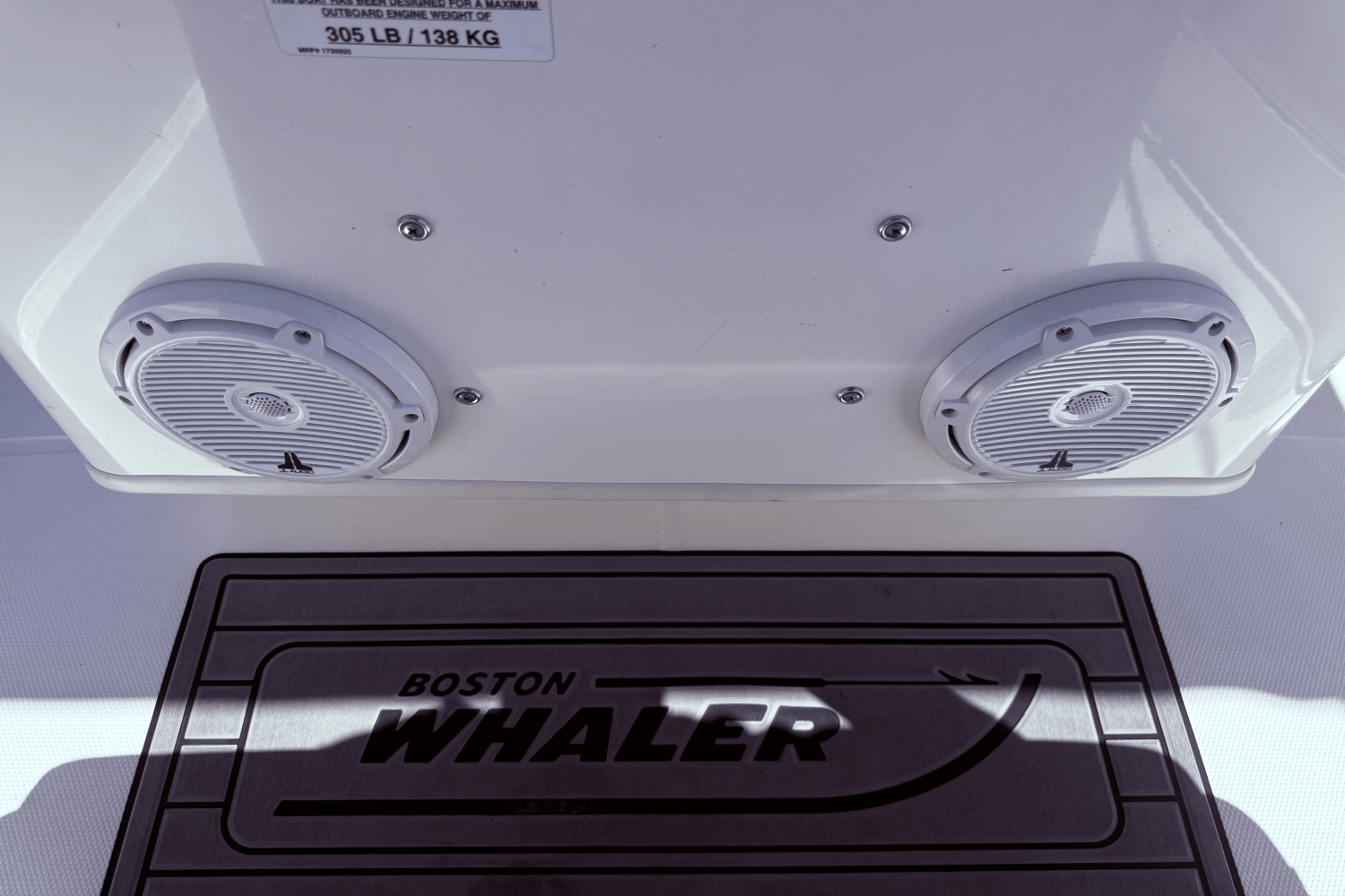 Slide: The Image of Boston Whaler 150 MONTAUK 2021 - 23