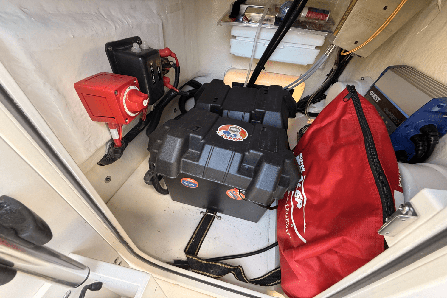 Slide: The Image of Boston Whaler 150 MONTAUK 2021 - 25