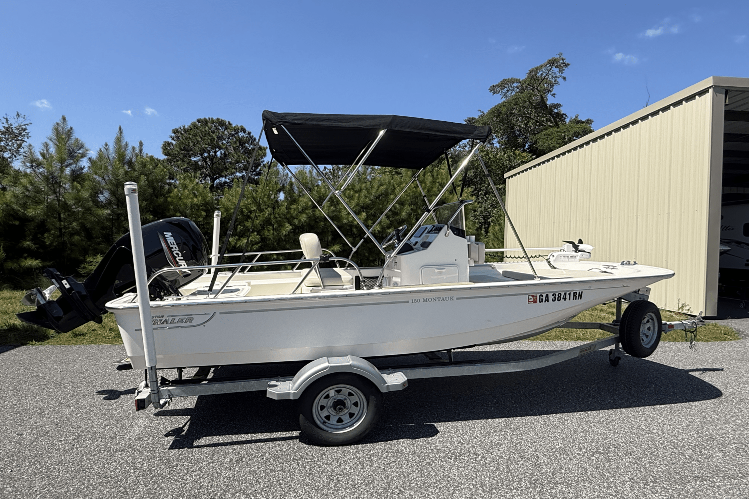 Slide: The Image of Boston Whaler 150 MONTAUK 2021 - 4