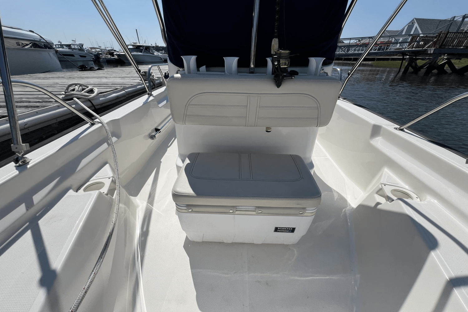 Slide: The Image of Boston Whaler 150 MONTAUK 2022 - 4