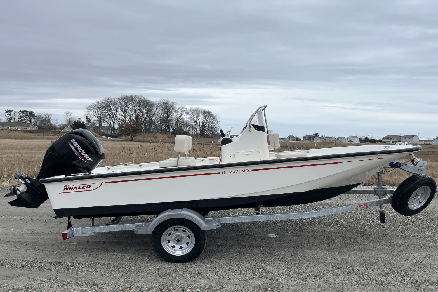 Slide: The Image of Boston Whaler 150 Montauk 2024 - 0