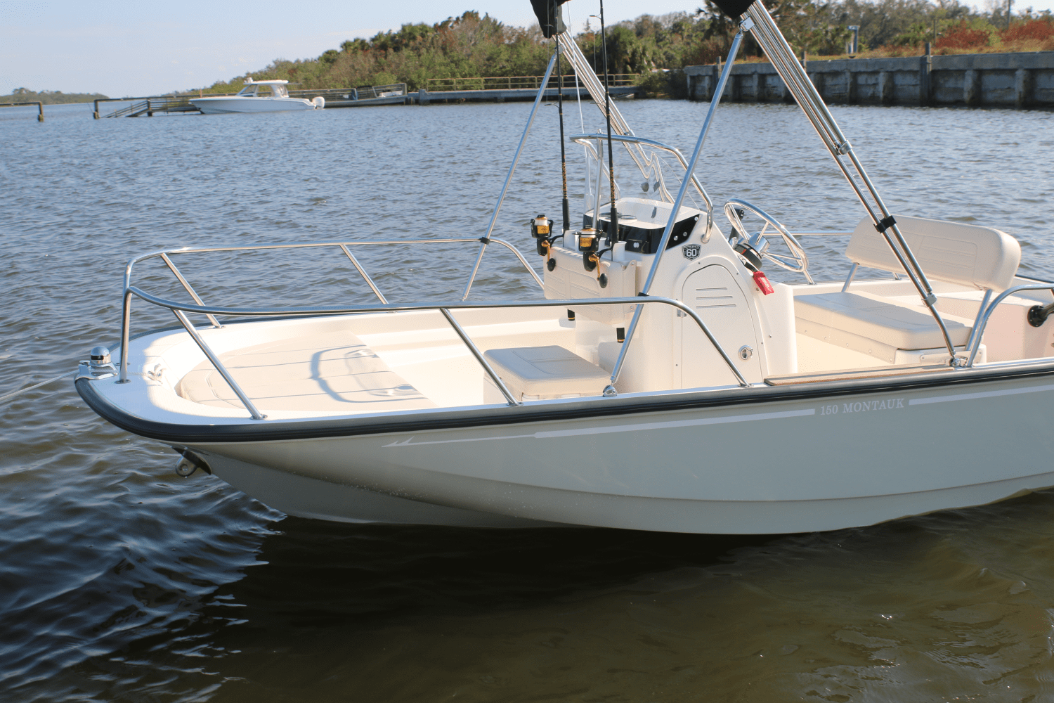 Slide: The Image of Boston Whaler 150 Montauk 2024 - 39