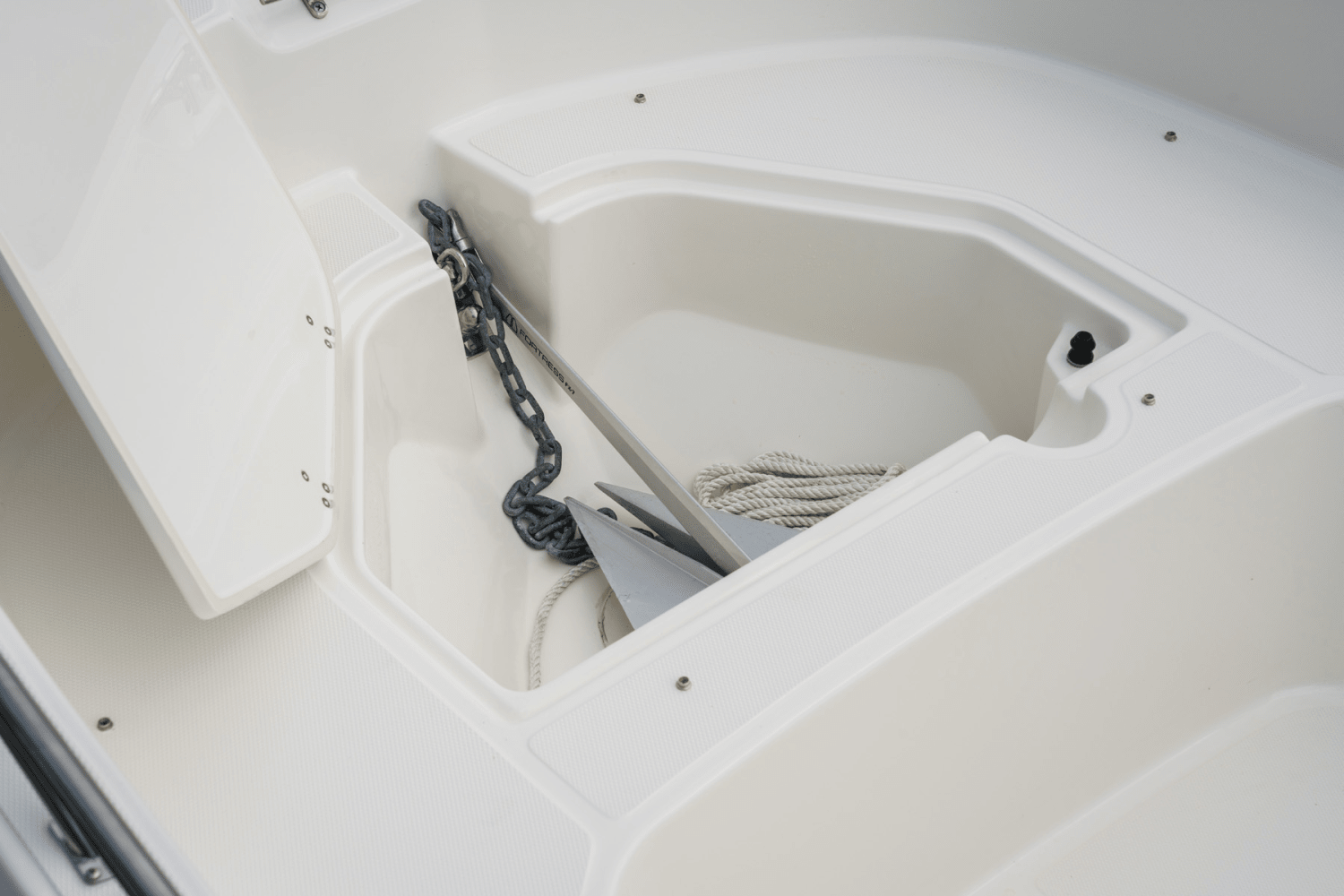 Slide: The Image of Boston Whaler 150 Montauk 2024 - 44