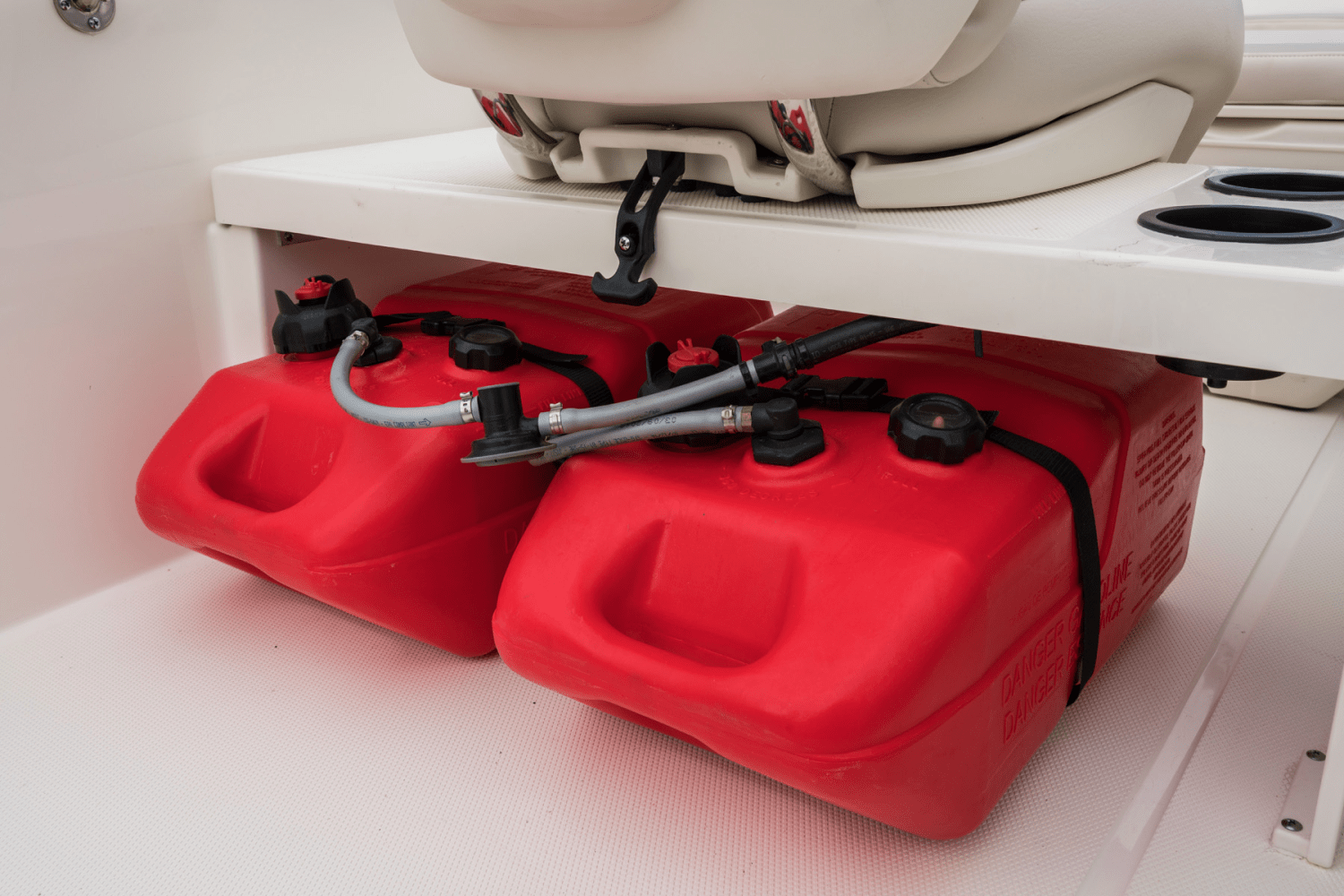 Slide: The Image of Boston Whaler 150 Montauk 2024 - 51