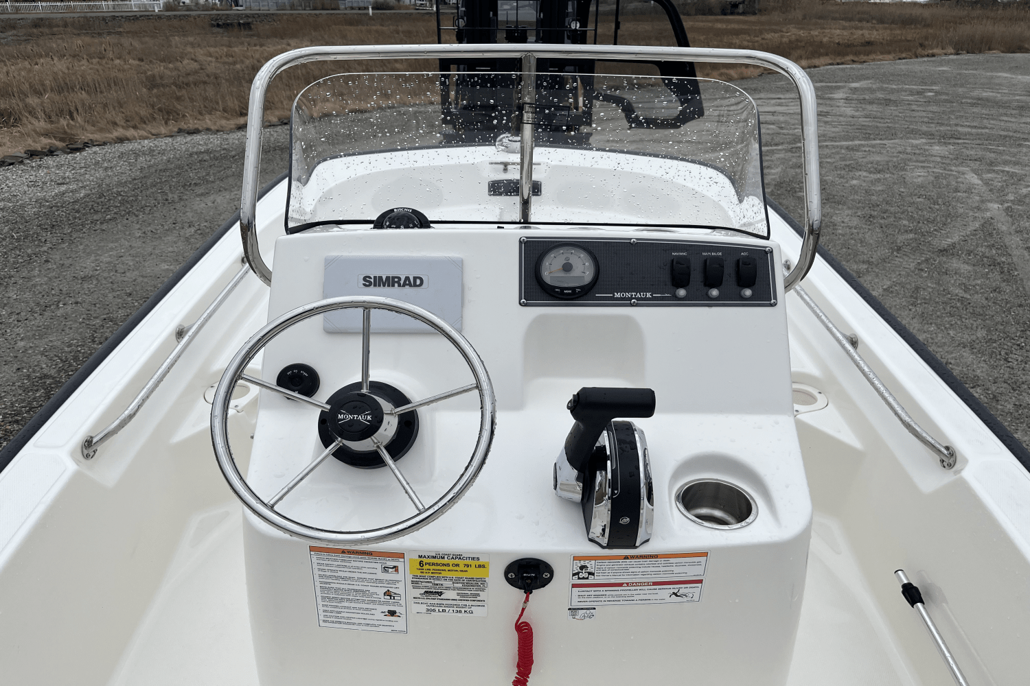 Slide: The Image of Boston Whaler 150 Montauk 2024 - 6