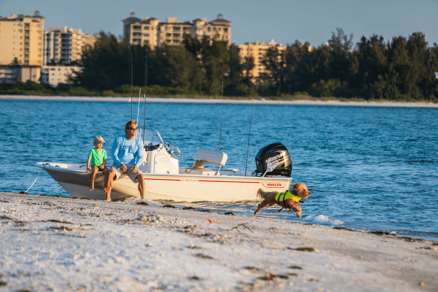 Slide: The Image of Boston Whaler 150 Montauk 2024 - 6
