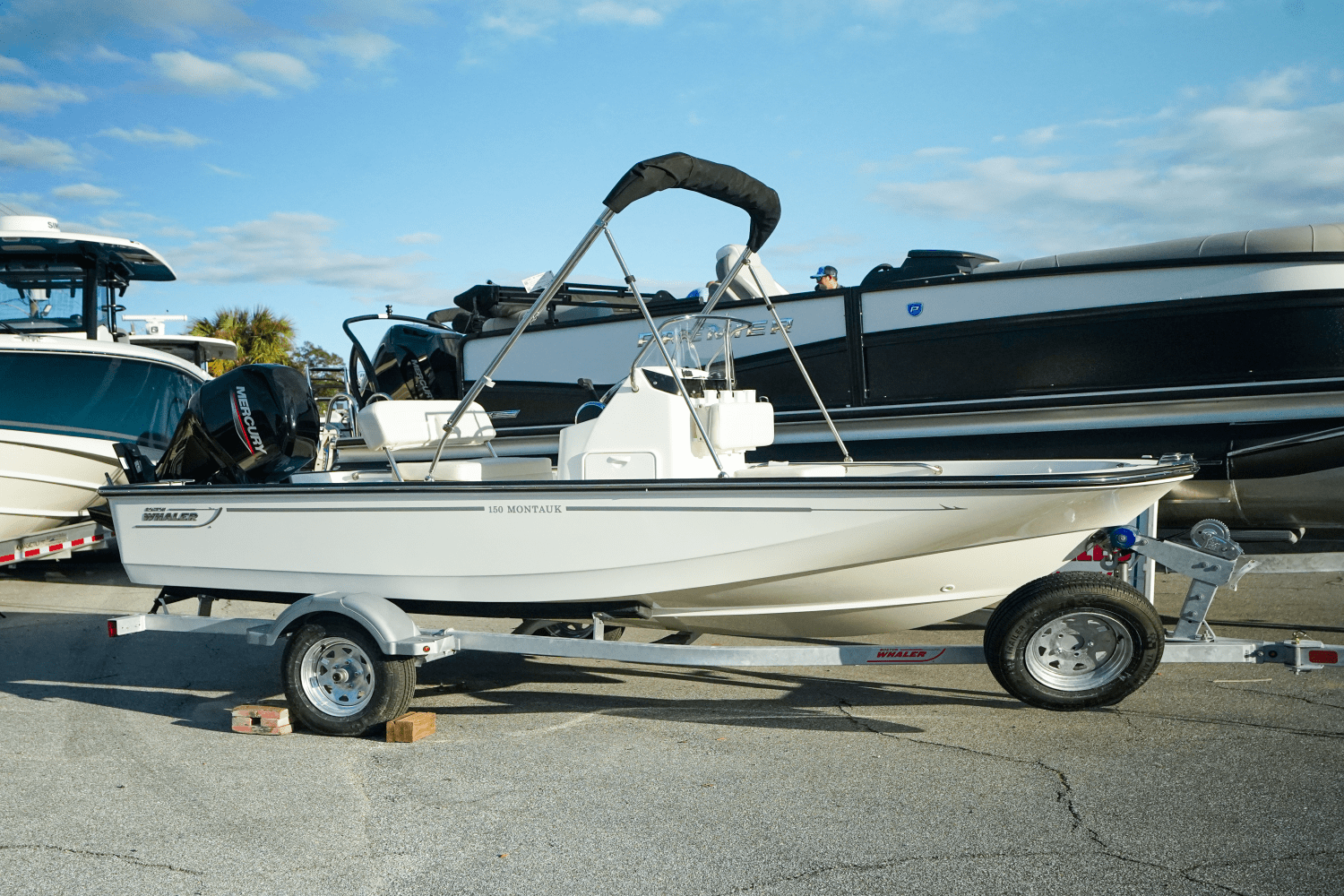 Slide: The Image of Boston Whaler 150 Montauk 2025 - 0