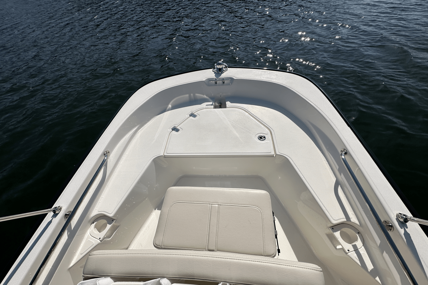 Slide: The Image of Boston Whaler 150 Montauk 2025 - 10