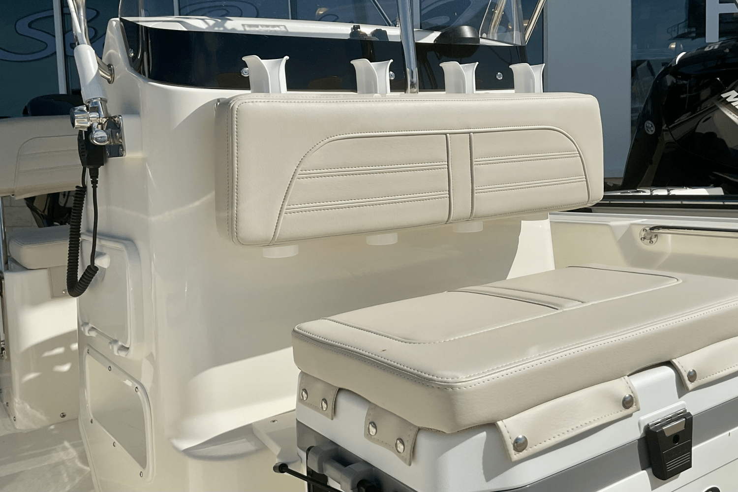 Slide: The Image of Boston Whaler 150 Montauk 2025 - 11