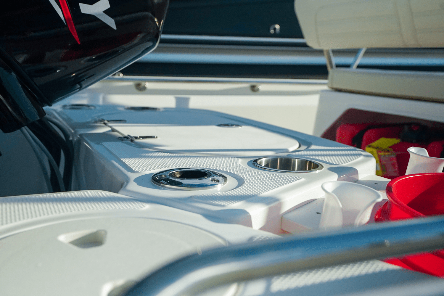 Slide: The Image of Boston Whaler 150 Montauk 2025 - 4