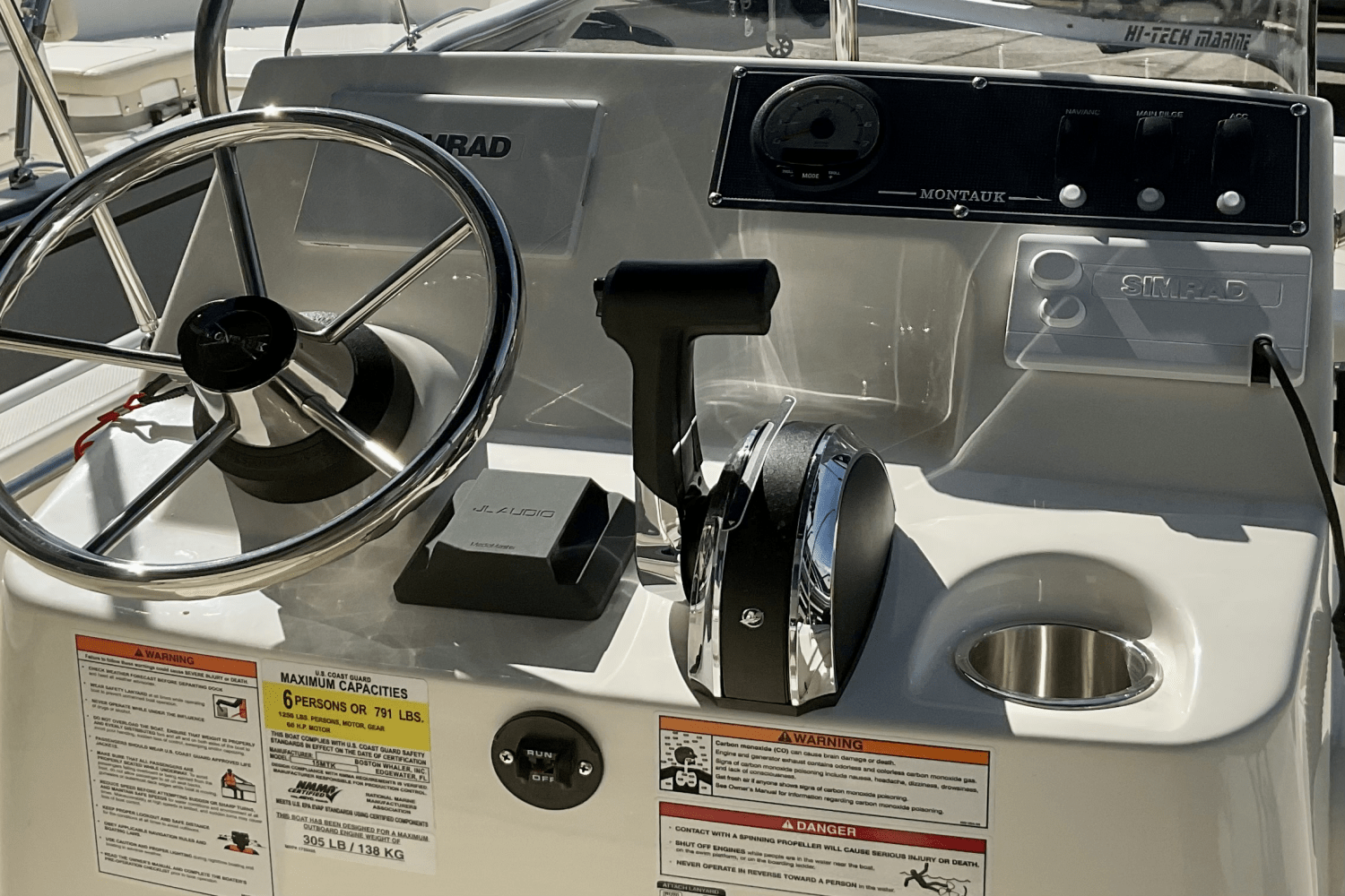 Slide: The Image of Boston Whaler 150 Montauk 2025 - 9