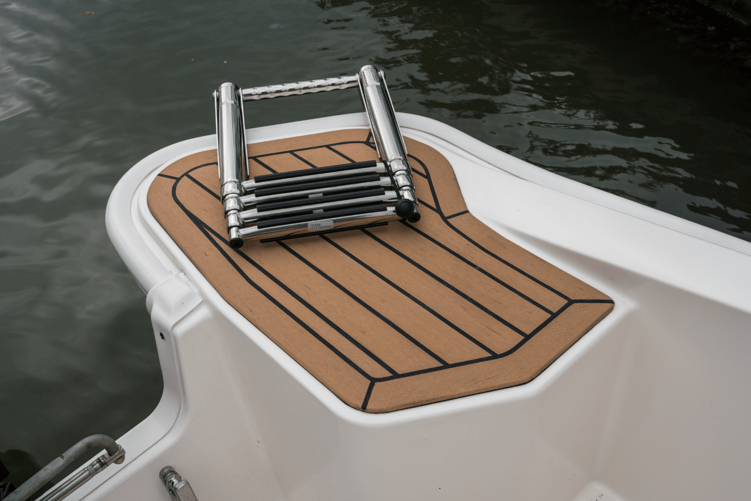 Slide: The Image of Boston Whaler 150 Montauk 2026 - 41