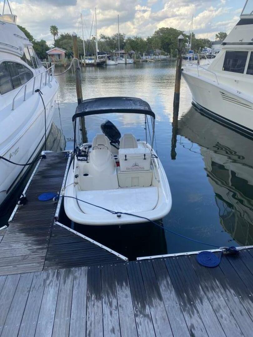 Slide: The Image of Boston Whaler 150 Super Sport 2018 - 5388828