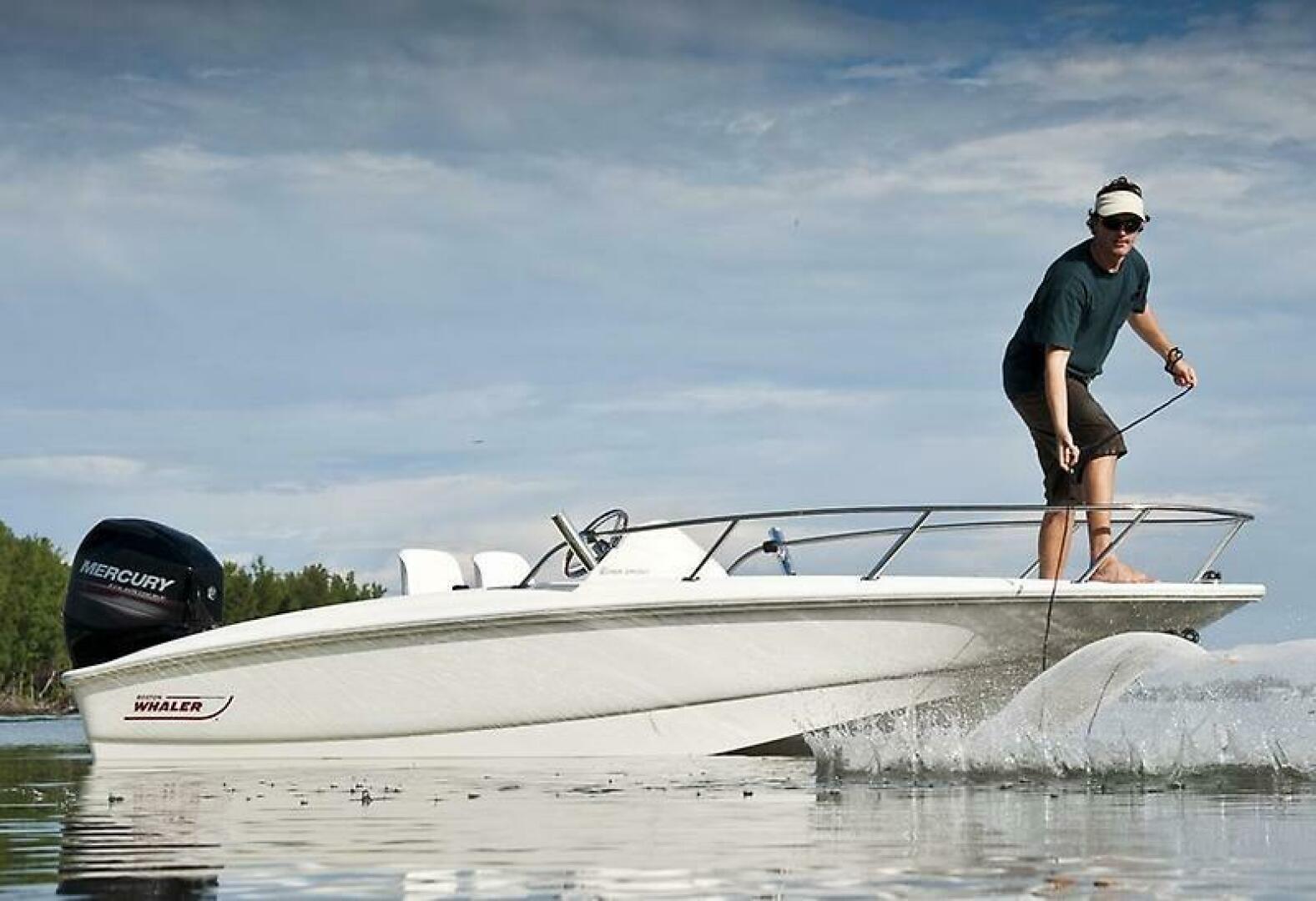 Slide: The Image of Boston Whaler 150 Super Sport 2018 - 5388866