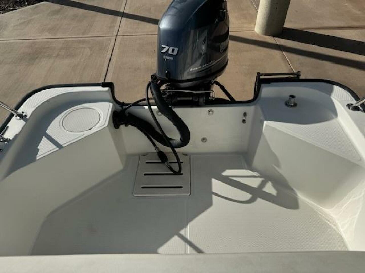 Slide: The Image of 2017 Boston Whaler 15 Montauk - LAST MANGO - 4881302