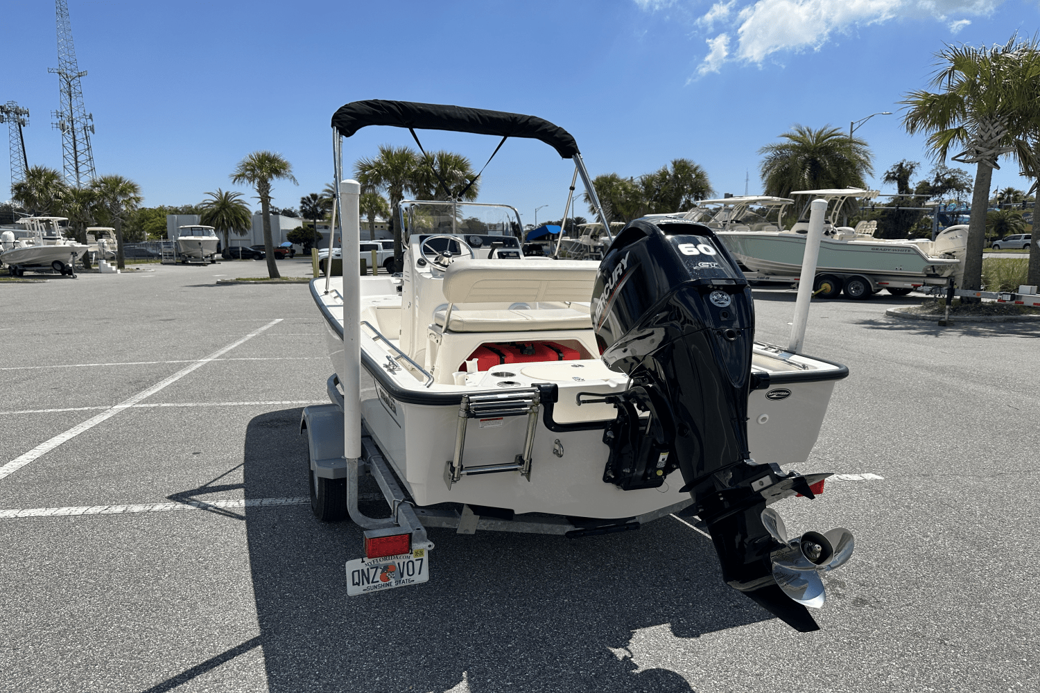 Slide: The Image of Boston Whaler 15 MONTAUK 2022 - 2