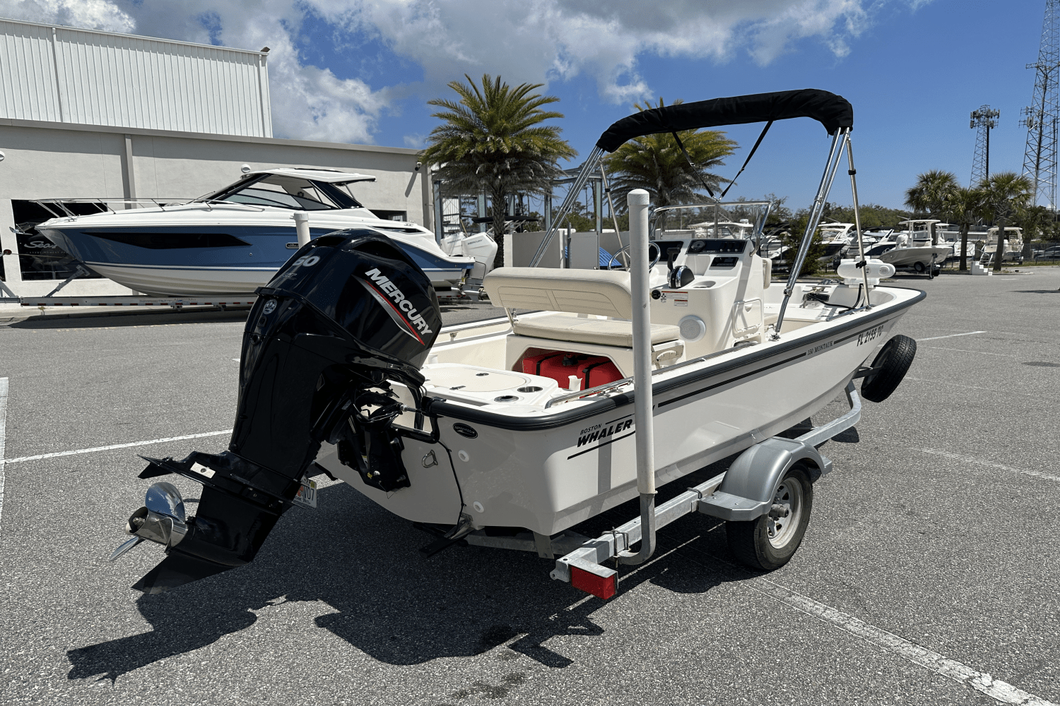 Slide: The Image of Boston Whaler 15 MONTAUK 2022 - 3