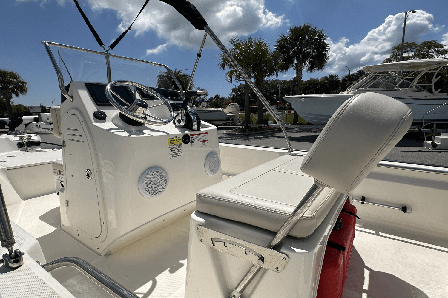 Slide: The Image of Boston Whaler 15 MONTAUK 2022 - 7