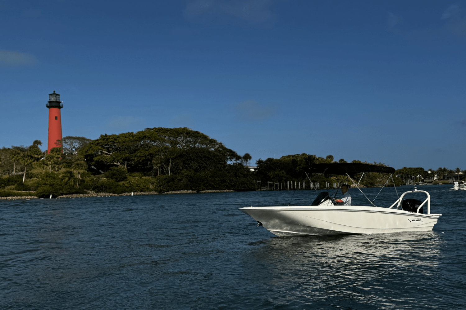 Slide: The Image of Boston Whaler 160 Super Sport 2024 - 1