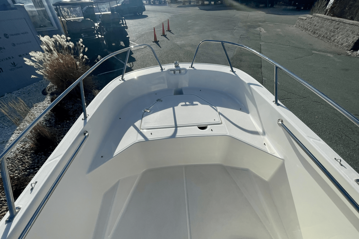 Slide: The Image of Boston Whaler 160 Super Sport 2024 - 10