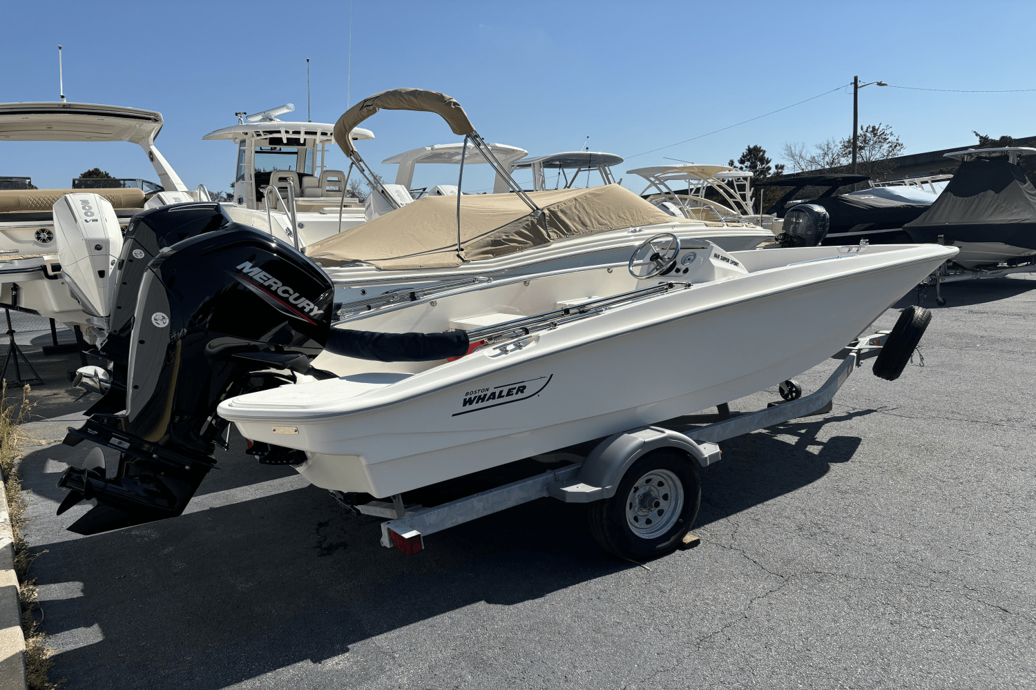Slide: The Image of Boston Whaler 160 Super Sport 2025 - 0