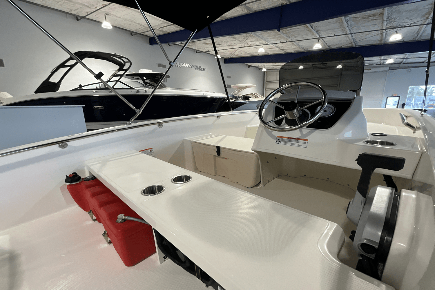 Slide: The Image of Boston Whaler 160 Super Sport 2025 - 10