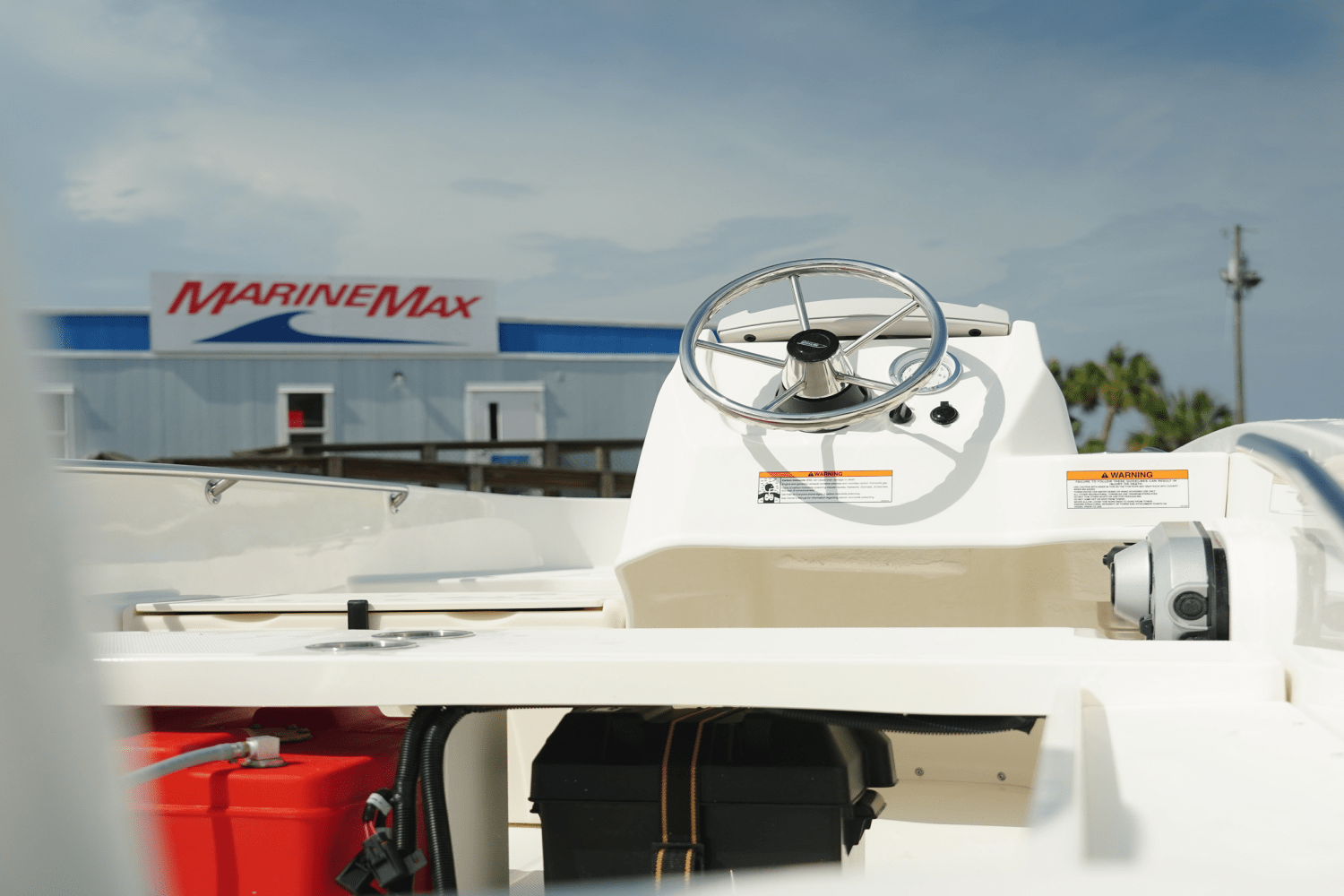 Slide: The Image of Boston Whaler 160 Super Sport 2025 - 10