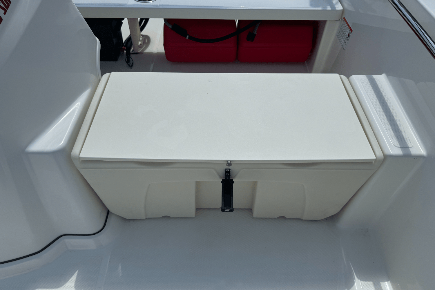 Slide: The Image of Boston Whaler 160 Super Sport 2025 - 12