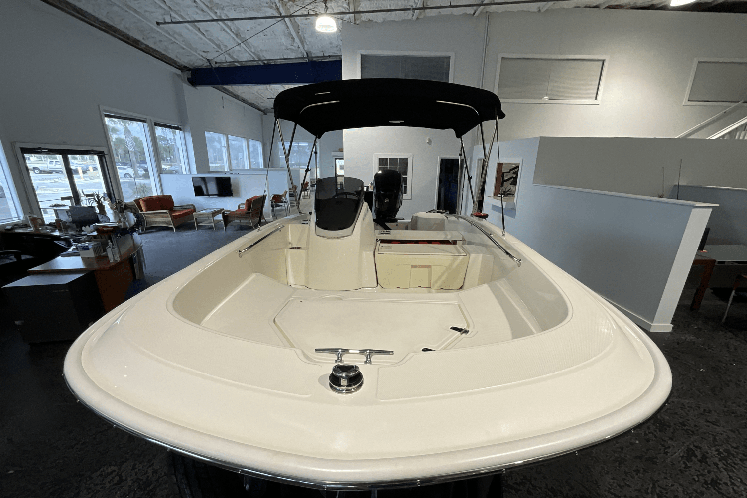 Slide: The Image of Boston Whaler 160 Super Sport 2025 - 15