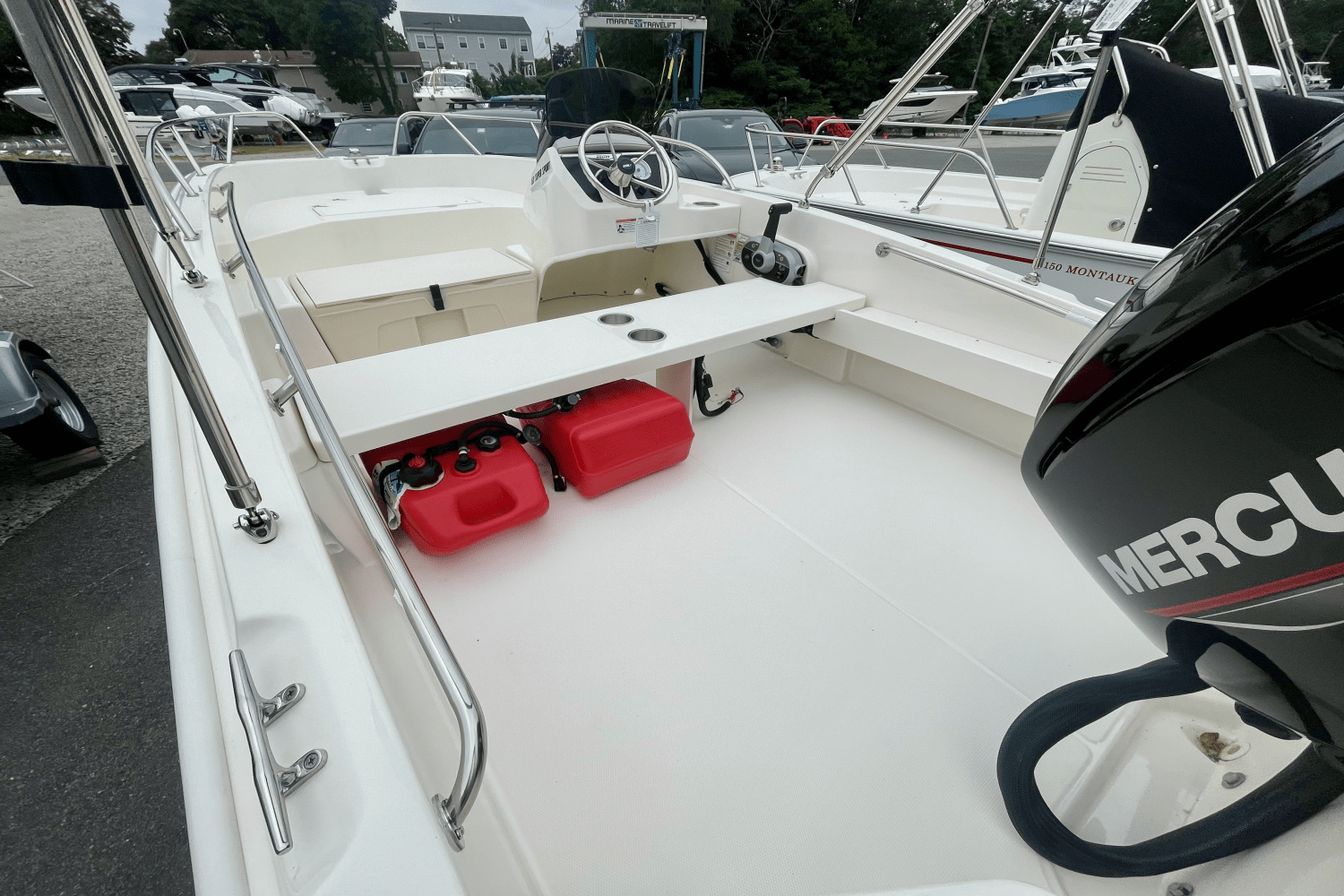 Slide: The Image of Boston Whaler 160 Super Sport 2025 - 2