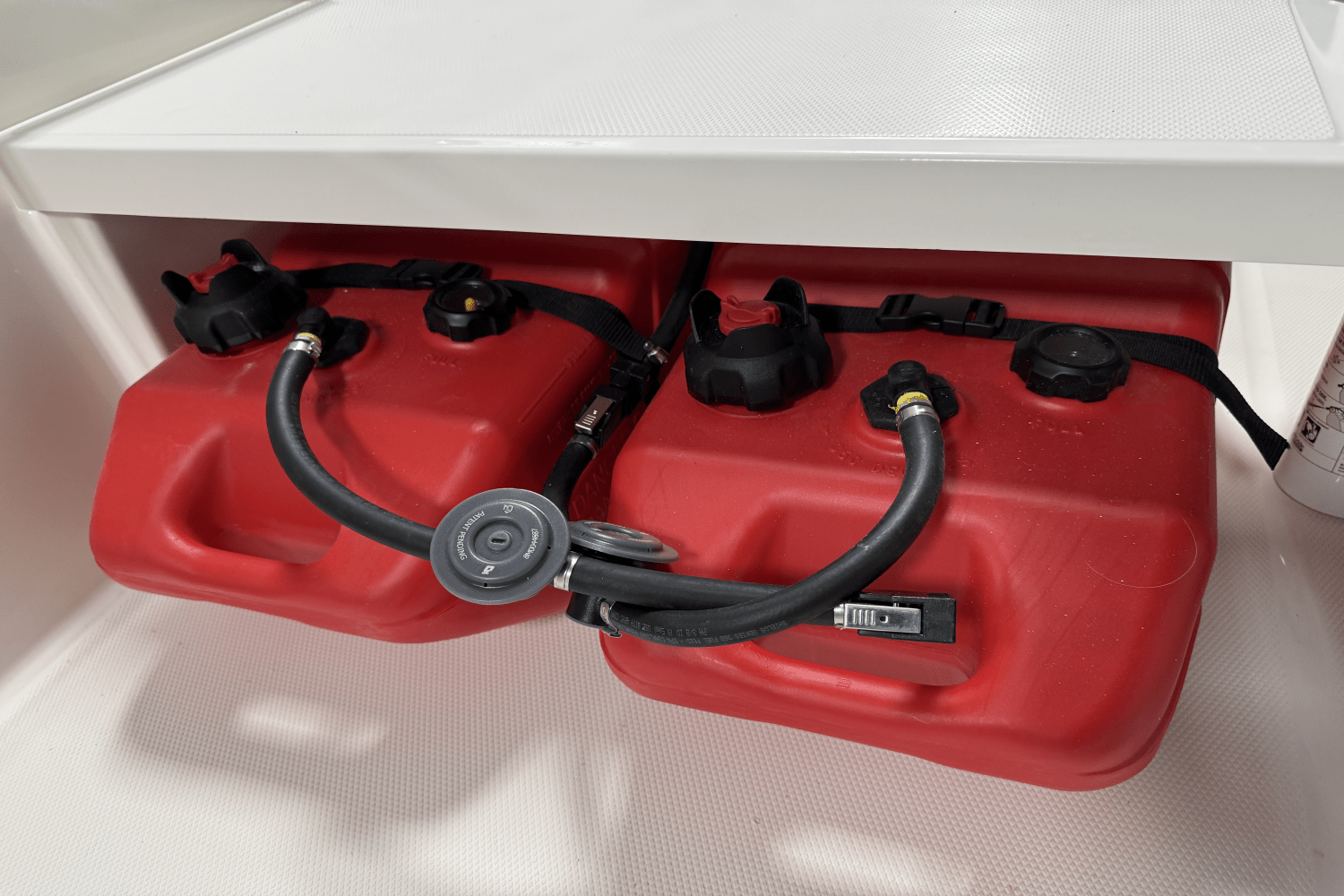 Slide: The Image of Boston Whaler 160 Super Sport 2025 - 22