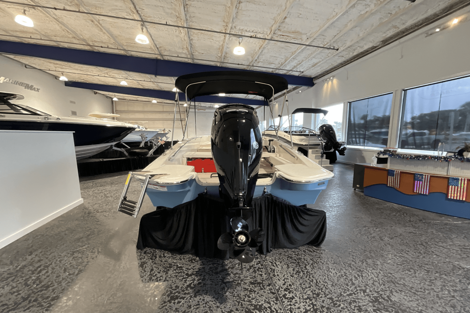 Slide: The Image of Boston Whaler 160 Super Sport 2025 - 22