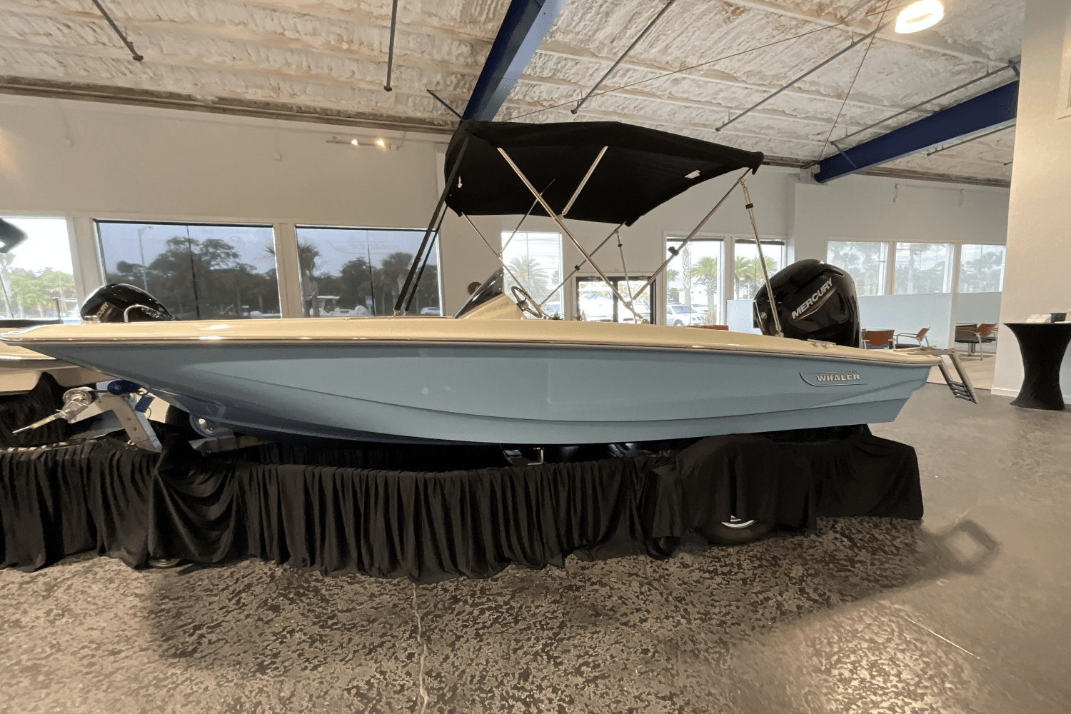 Slide: The Image of Boston Whaler 160 Super Sport 2025 - 23