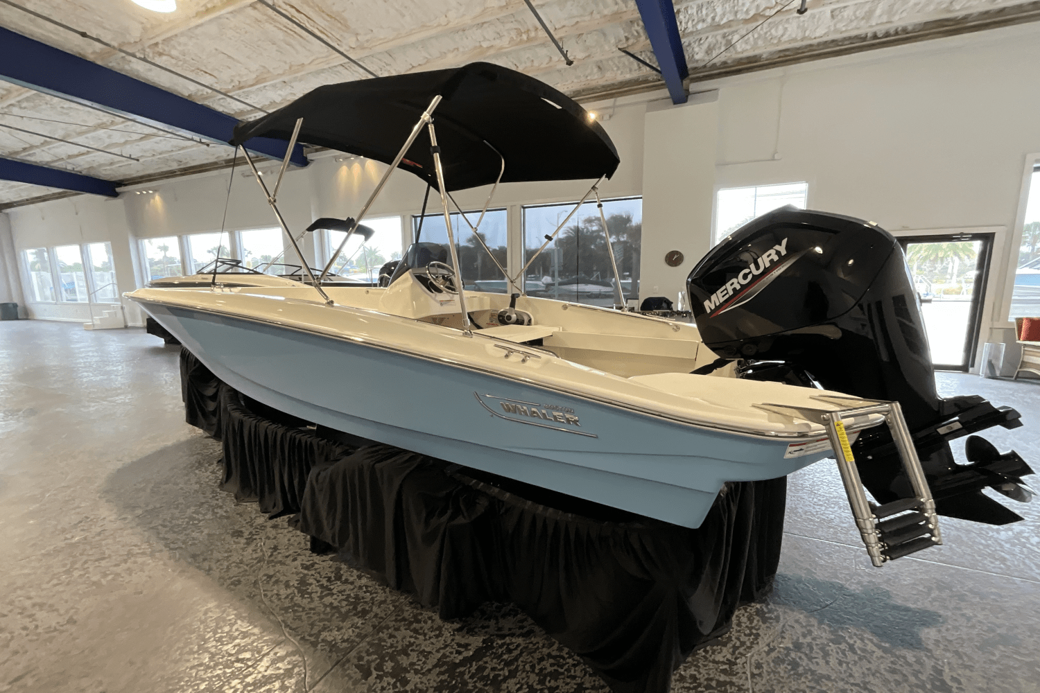 Slide: The Image of Boston Whaler 160 Super Sport 2025 - 26