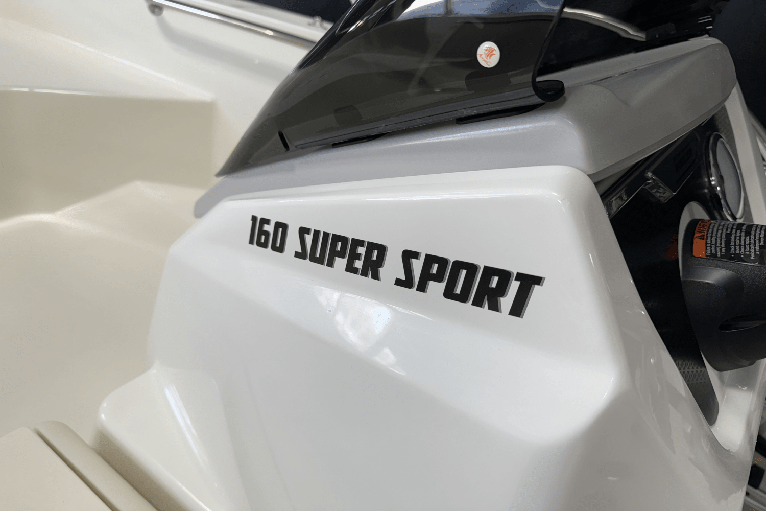 Slide: The Image of Boston Whaler 160 Super Sport 2025 - 29