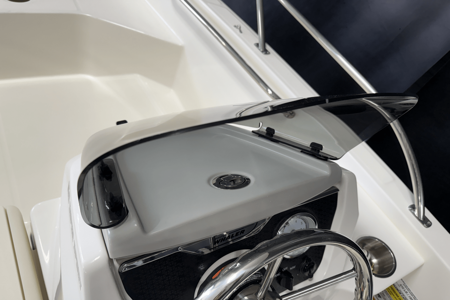 Slide: The Image of Boston Whaler 160 Super Sport 2025 - 30