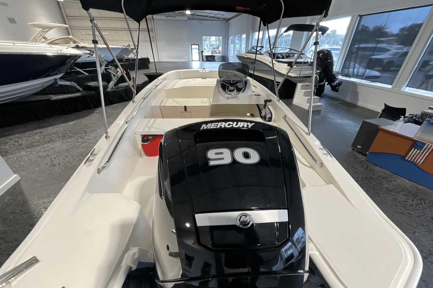 Slide: The Image of Boston Whaler 160 Super Sport 2025 - 33