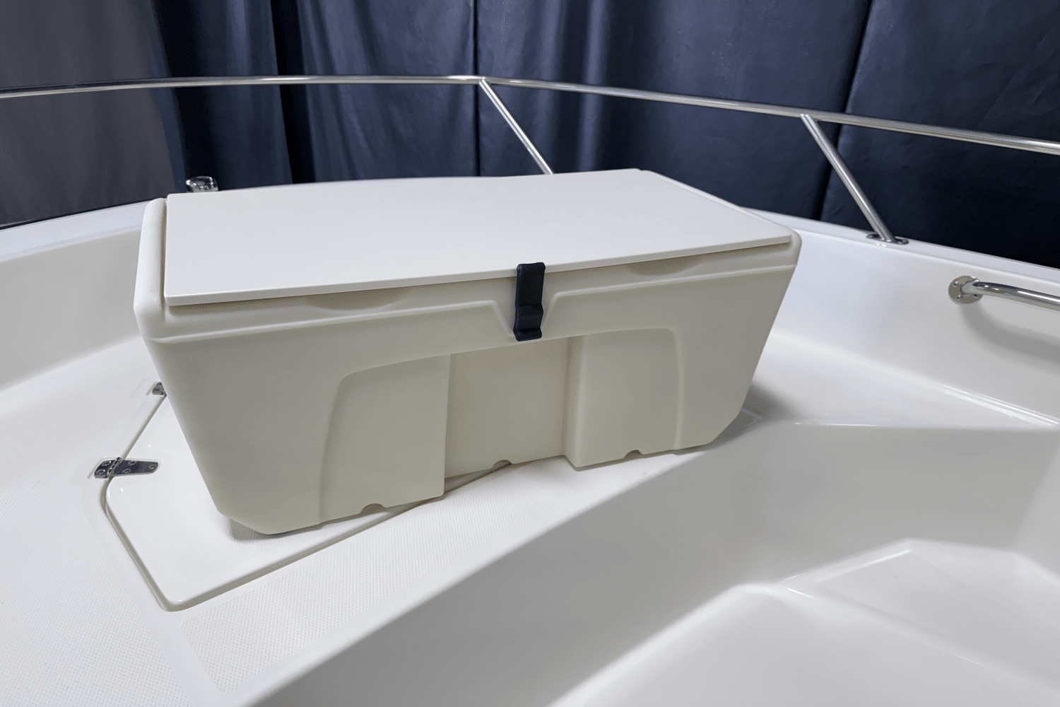 Slide: The Image of Boston Whaler 160 Super Sport 2025 - 34