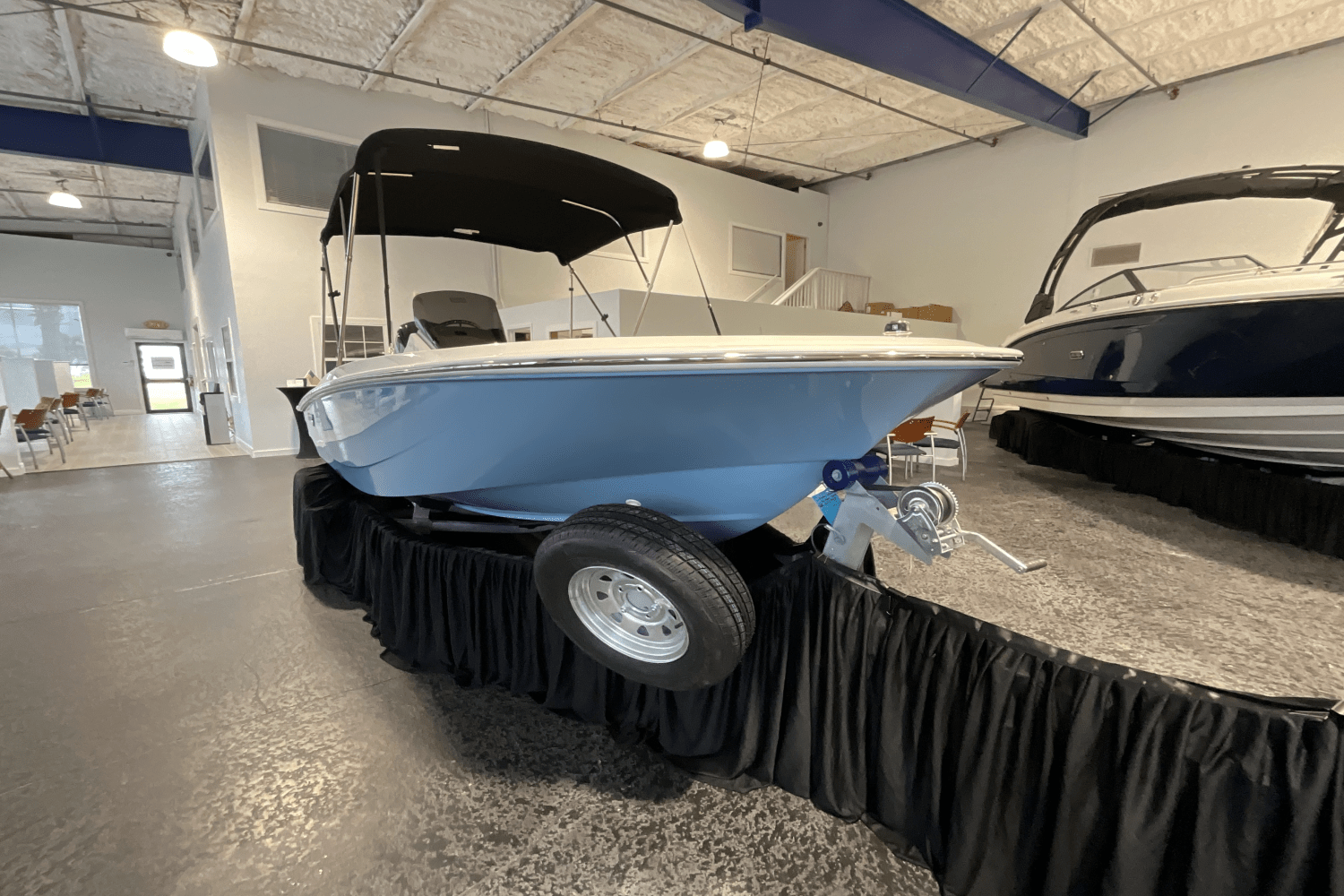 Slide: The Image of Boston Whaler 160 Super Sport 2025 - 4